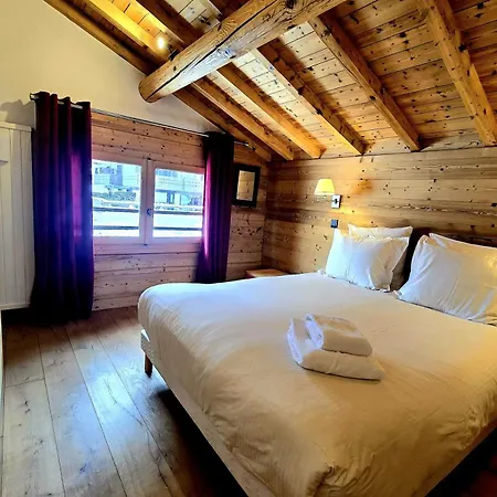 Charming duplex in Hameau des Pistes ski in ski out Appartement *